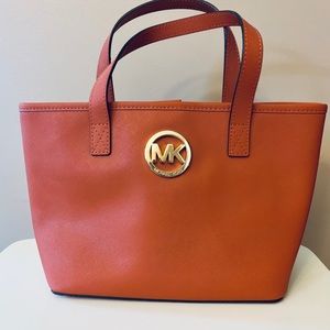 Michael Kors tote